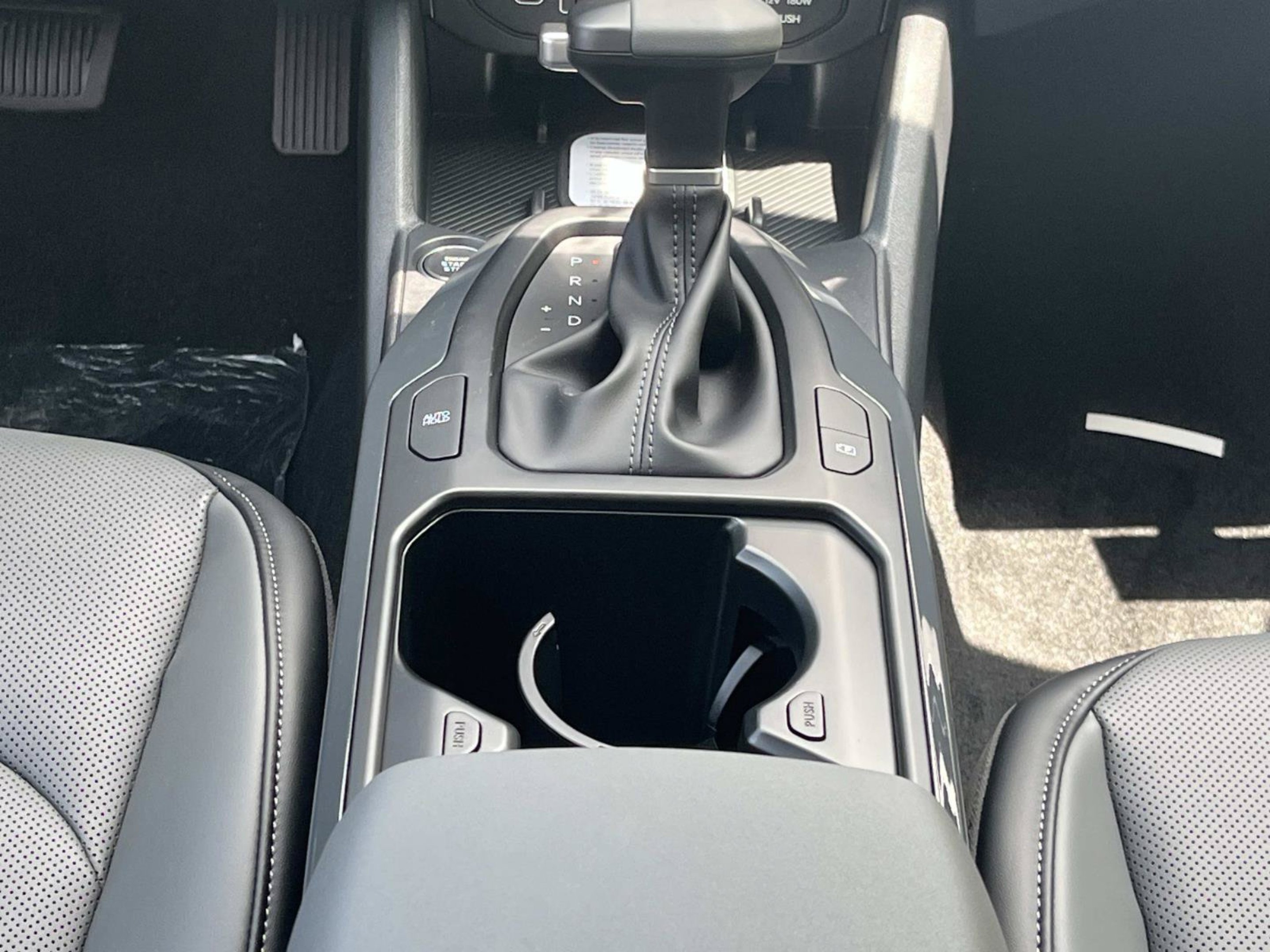 New 2026 Snow White Pearl Kia EX image 13