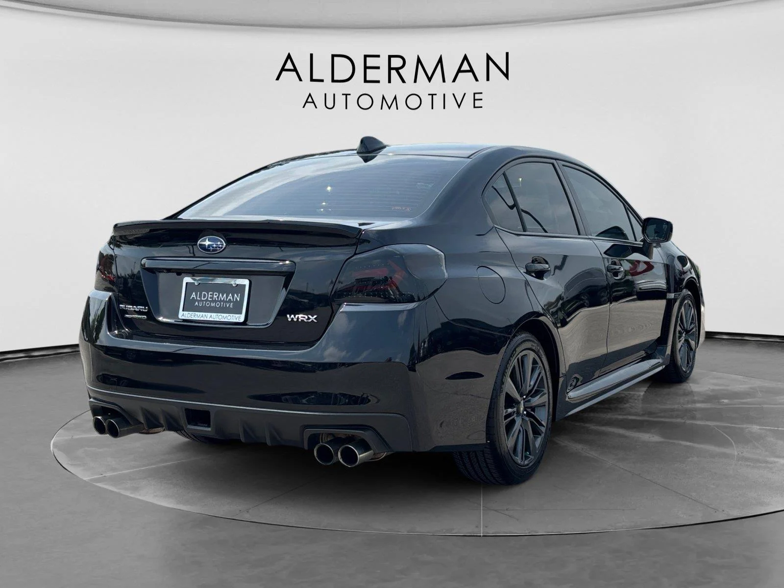 Used 2018 Crystal Black Silica Subaru Base image 5