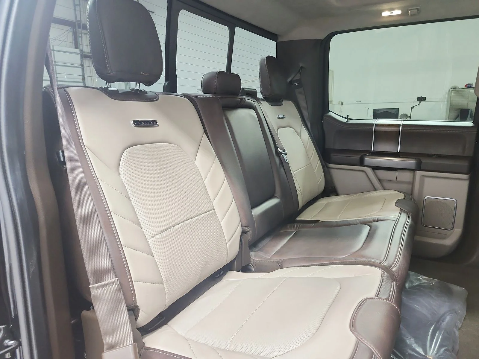Used 2020 Black Ford Limited image 49
