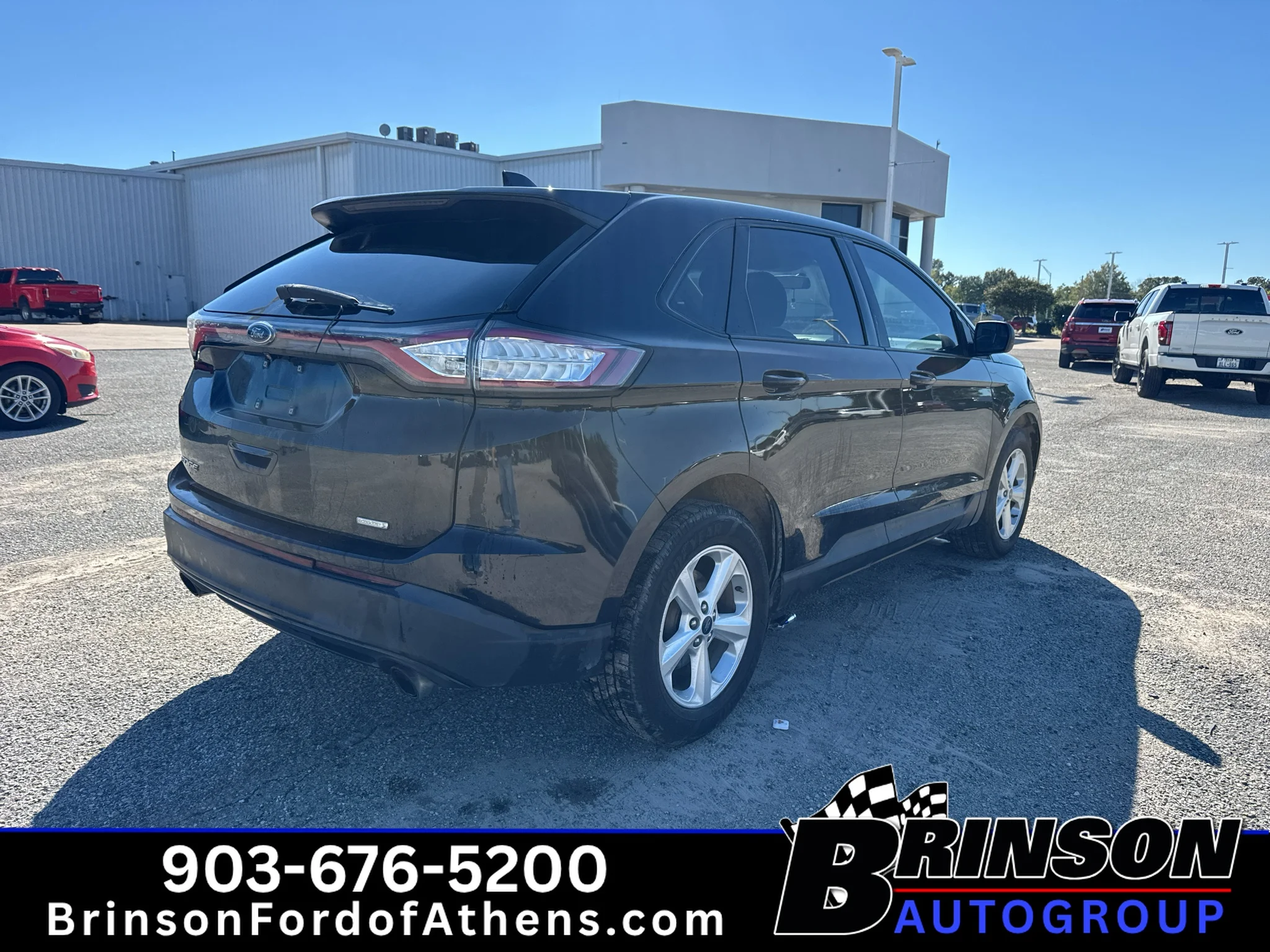 Used 2018 Shadow Black Ford SE image 5