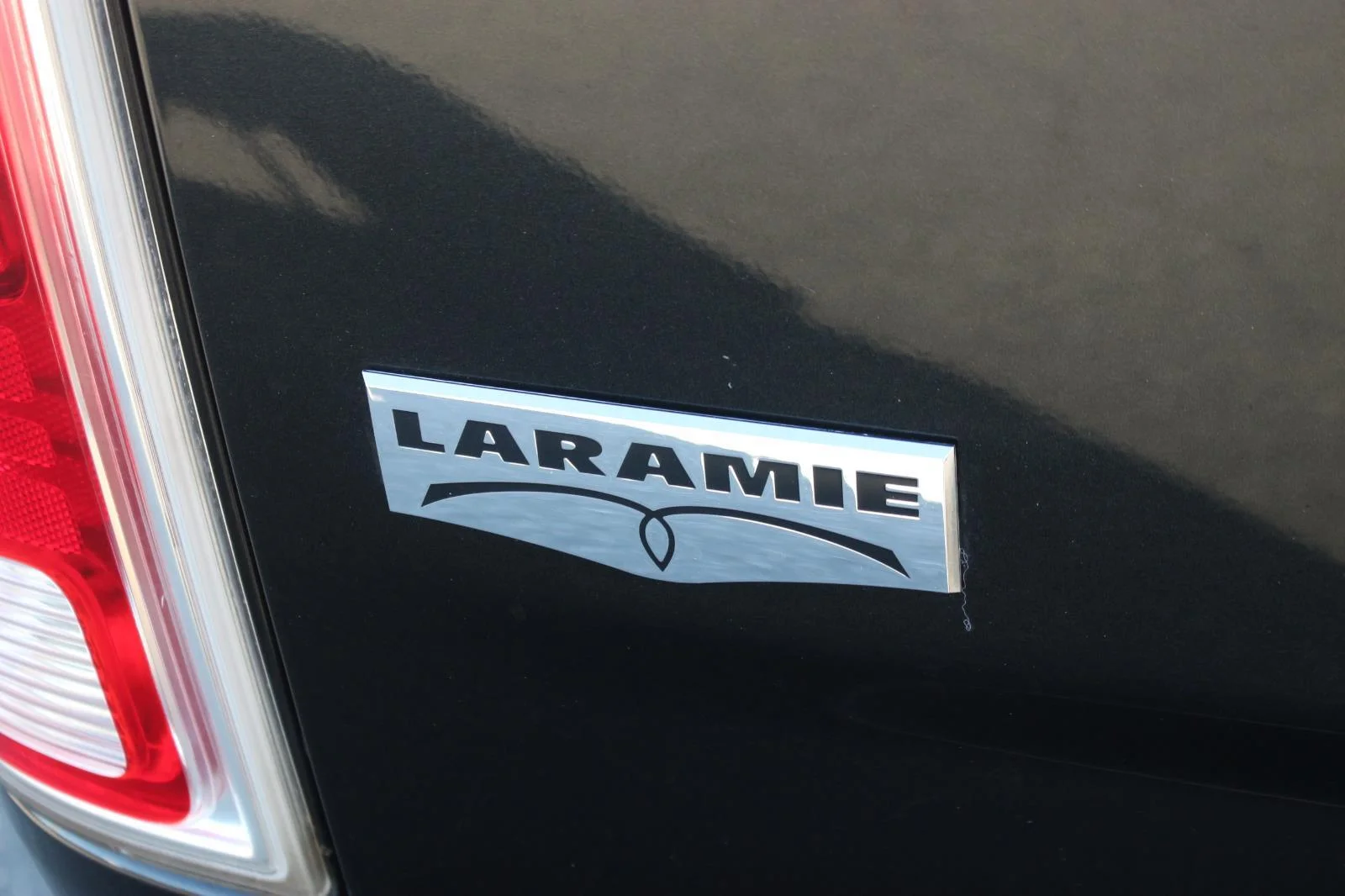Used 2017 Black Ram Laramie image 12