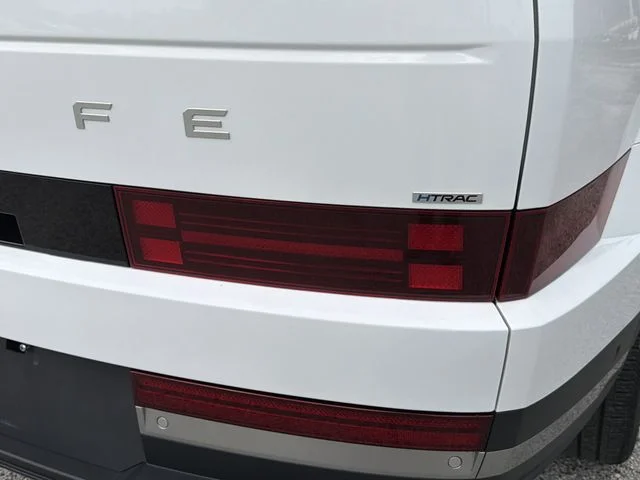 Used 2024 White Hyundai Limited image 9