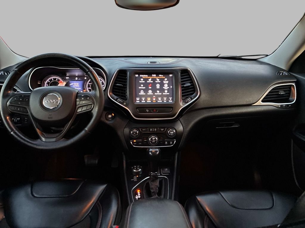 Used 2019 Gray Jeep Trailhawk image 18