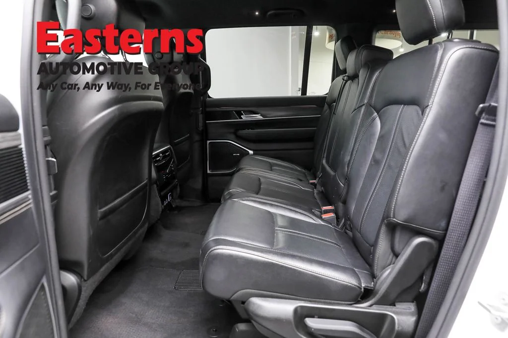 Used 2023 White Jeep Series III image 19