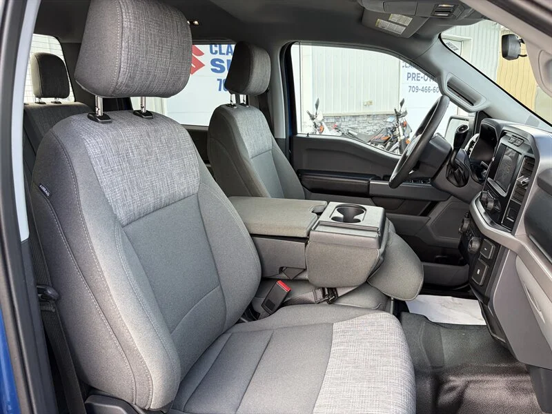 Used 2023 Blue Ford XLT image 6