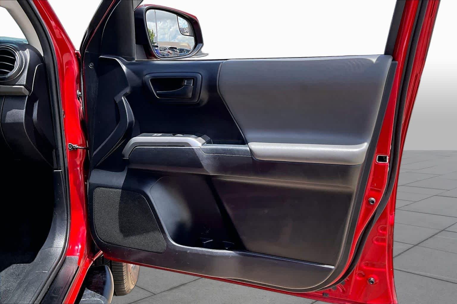 Used 2020 Barcelona Red Metallic Toyota SR5 image 22