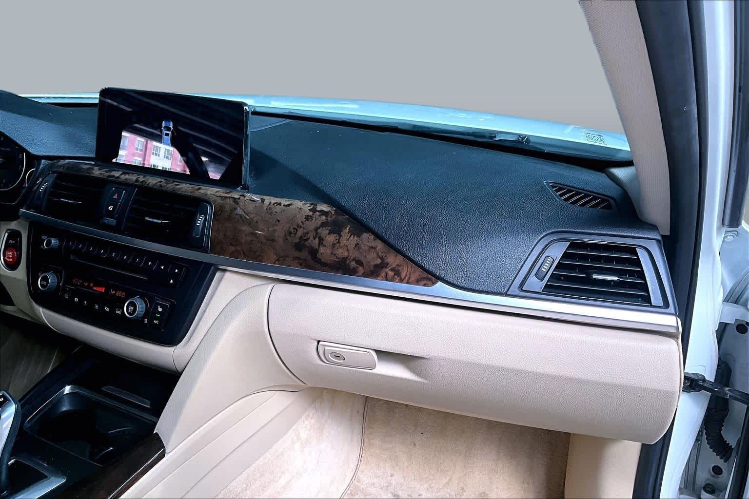 Used 2013 Alpine White BMW 328i image 17