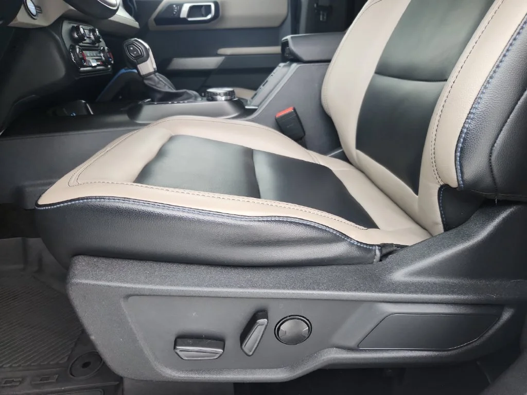 Used 2023 Gray Ford Wildtrak image 22