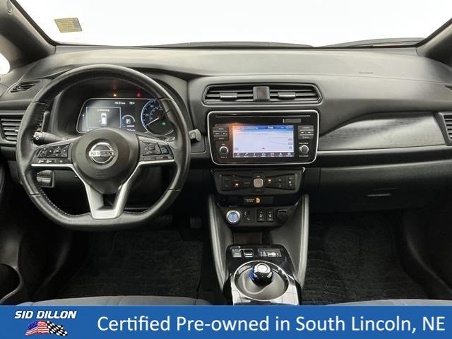 Used 2018 Scarlet Ember Nissan SV image 19