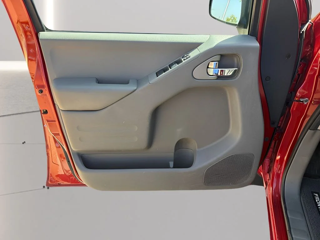 Used 2017 Red Nissan SV image 19