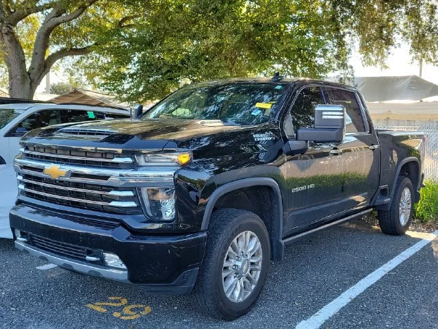 Used 2023 BLACK Chevrolet High Country image 3