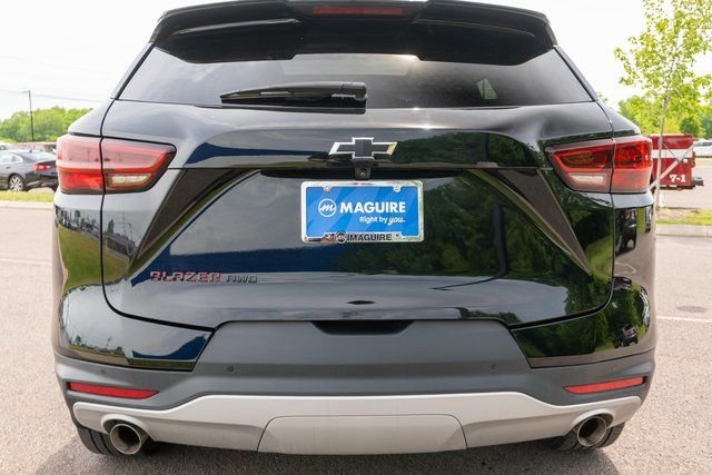 Used 2024 Black Chevrolet LT image 7