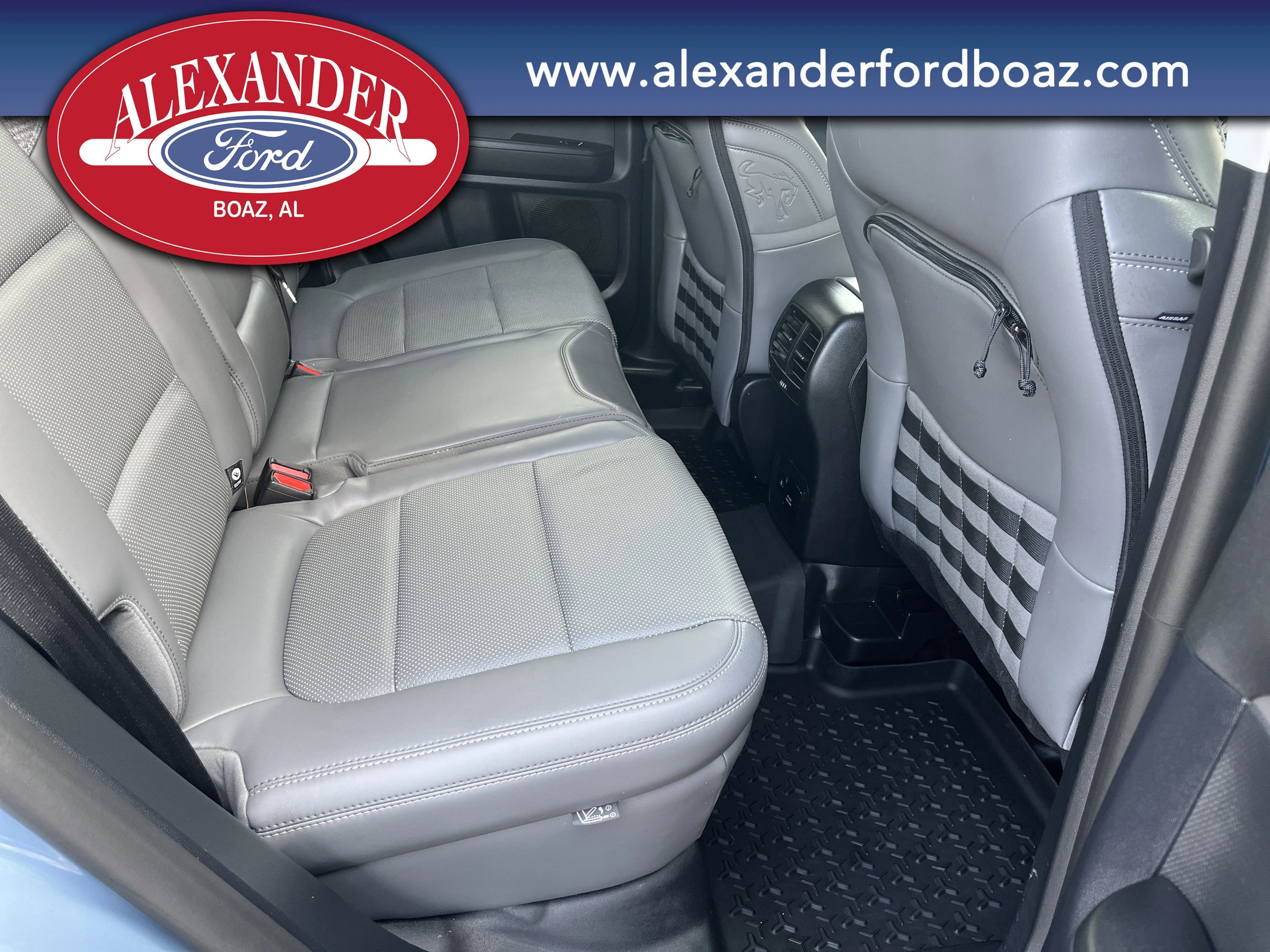 Used 2025 Blue Ford Badlands image 22