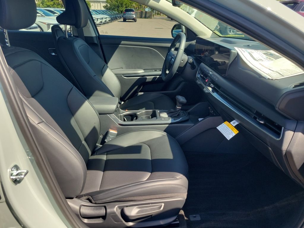 New 2026 Morning Haze Kia EX Hatchback image 7