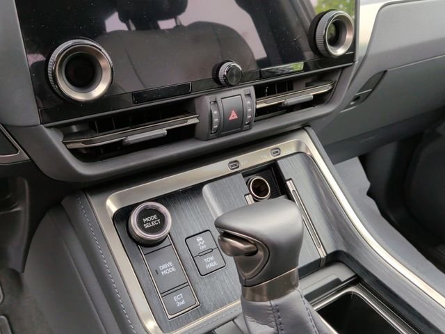 2025 Lexus GX Premium+ - Photo 25