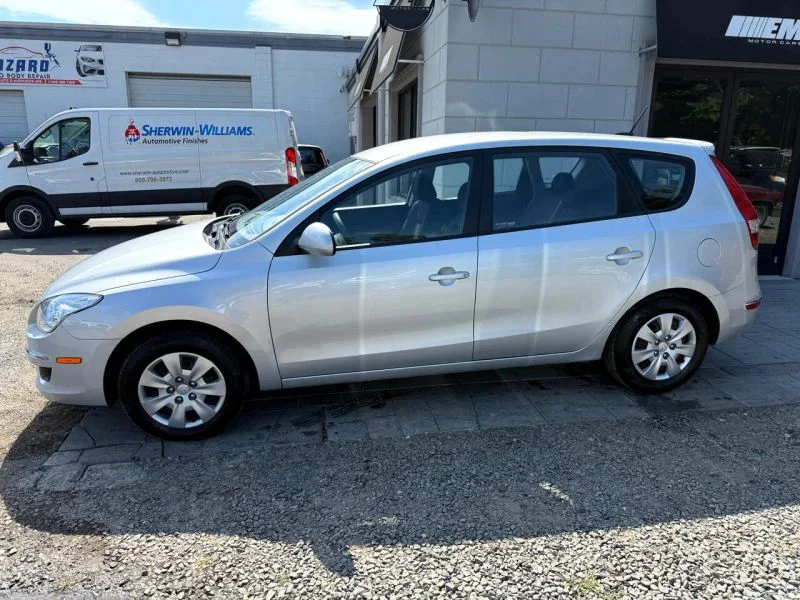 2011 Hyundai Elantra Touring GLS - Photo 8