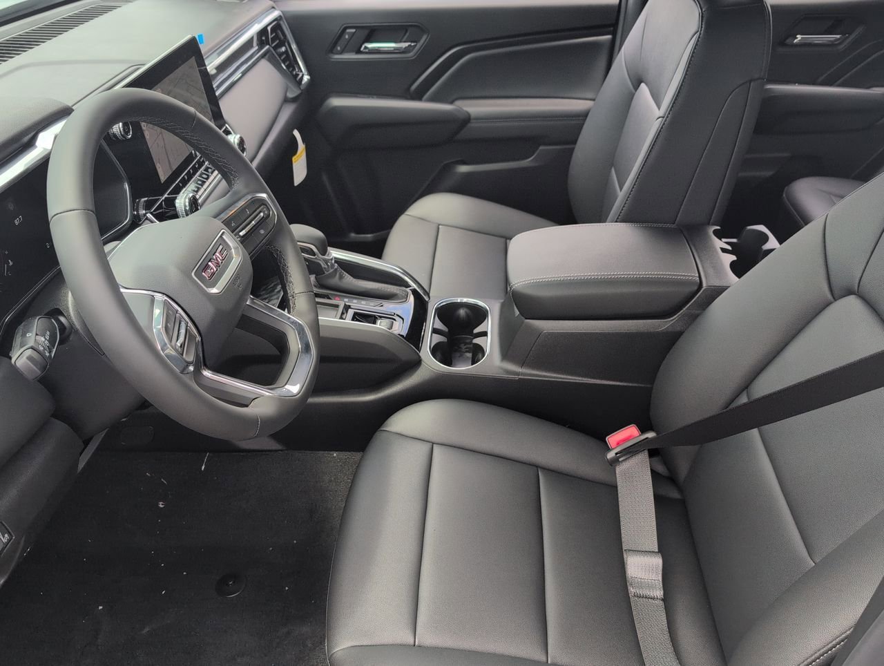 New 2026 Sterling Metallic GMC Elevation image 19