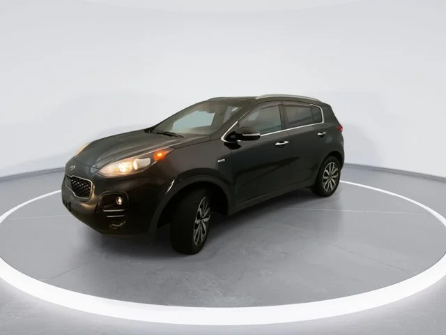 Used 2017 Red Kia EX image 2