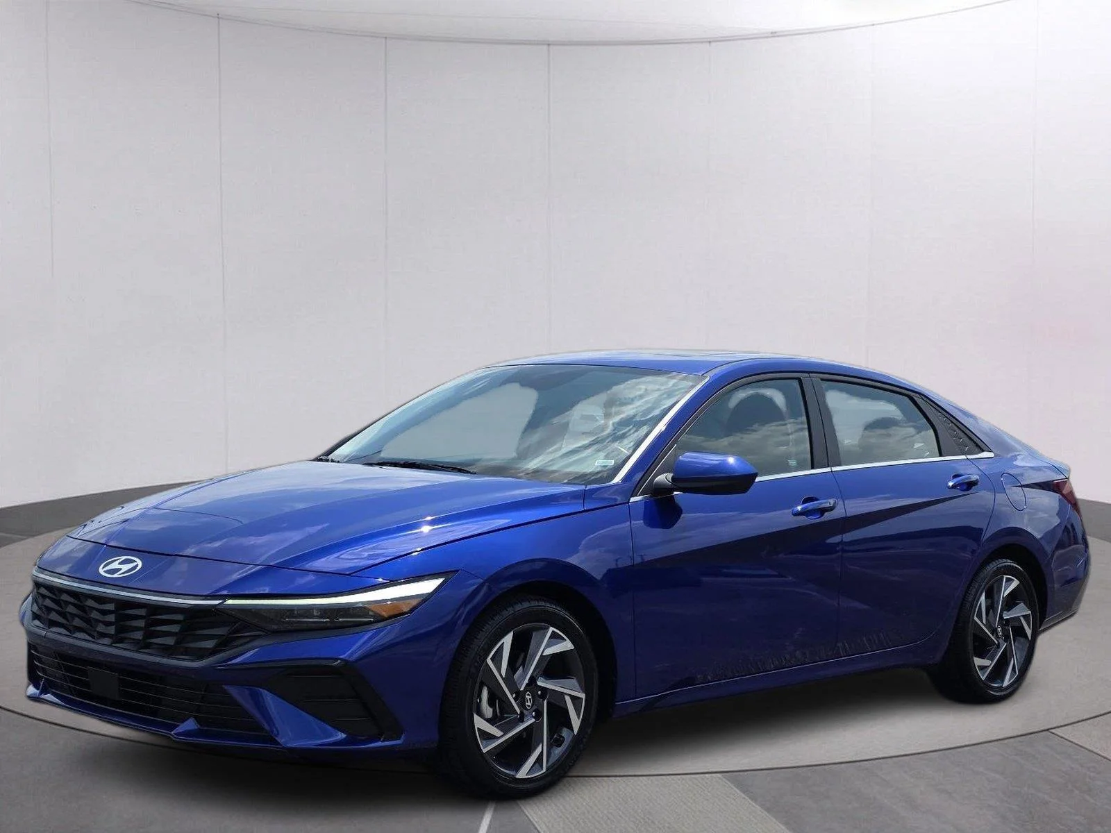 Used 2025 Intense Blue Hyundai SEL Convenience image 1