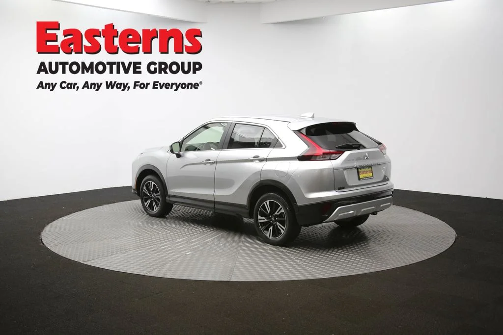 Used 2024 Silver Mitsubishi SE image 61