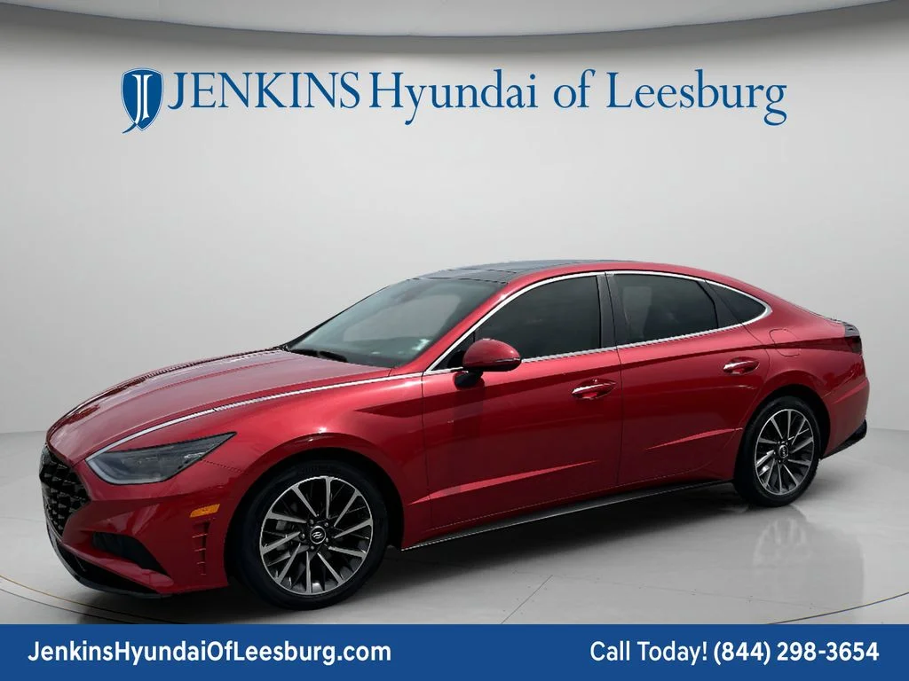 Used 2020 Red Hyundai Limited image 11