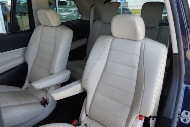 Used 2022 Blue Mercedes-Benz GLS 450 image 31