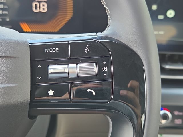 New 2027 White Kia LXS image 15