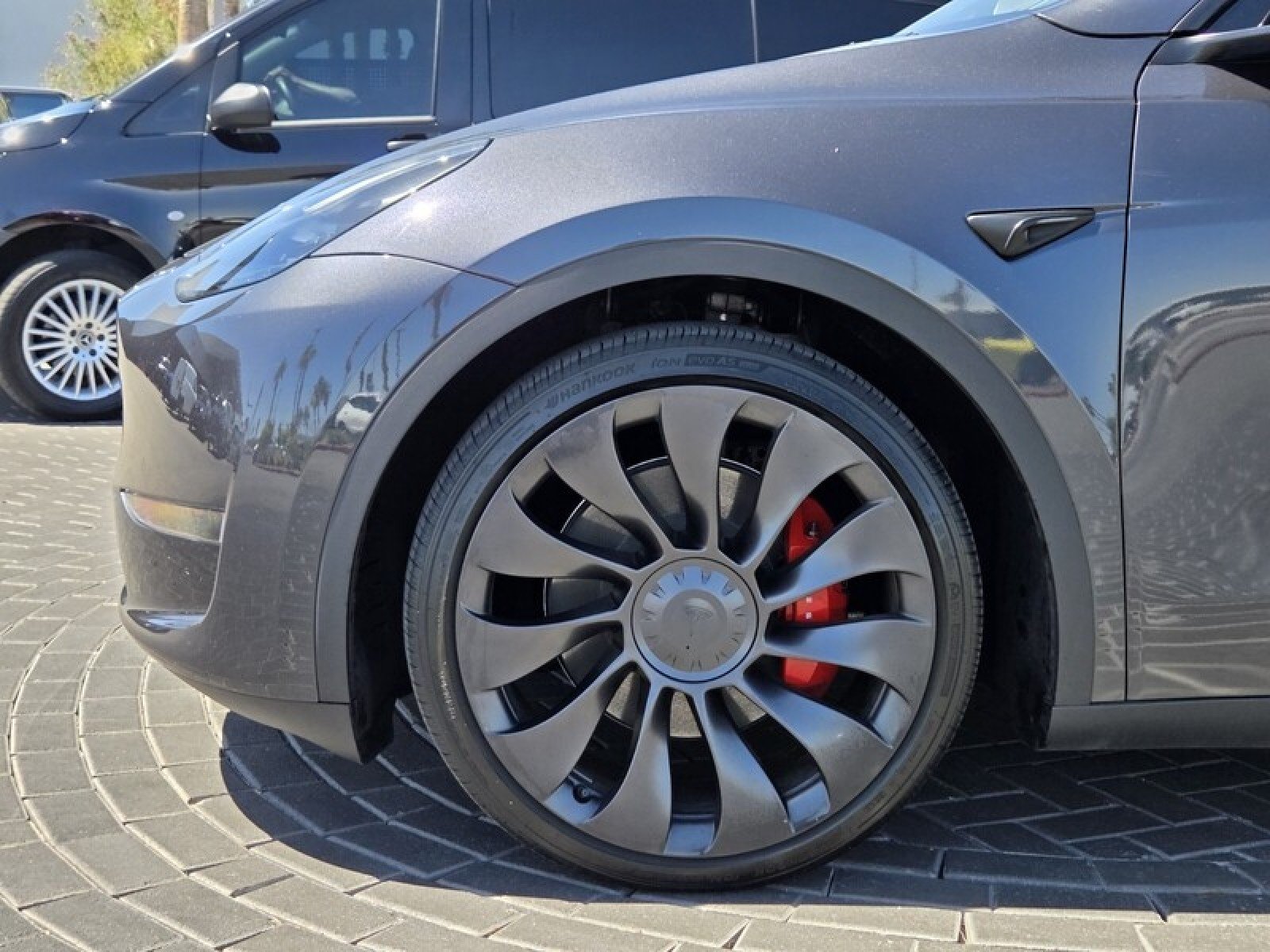 Used 2025 GRANITE GREY Tesla Performance AWD *Ltd Avail* image 12