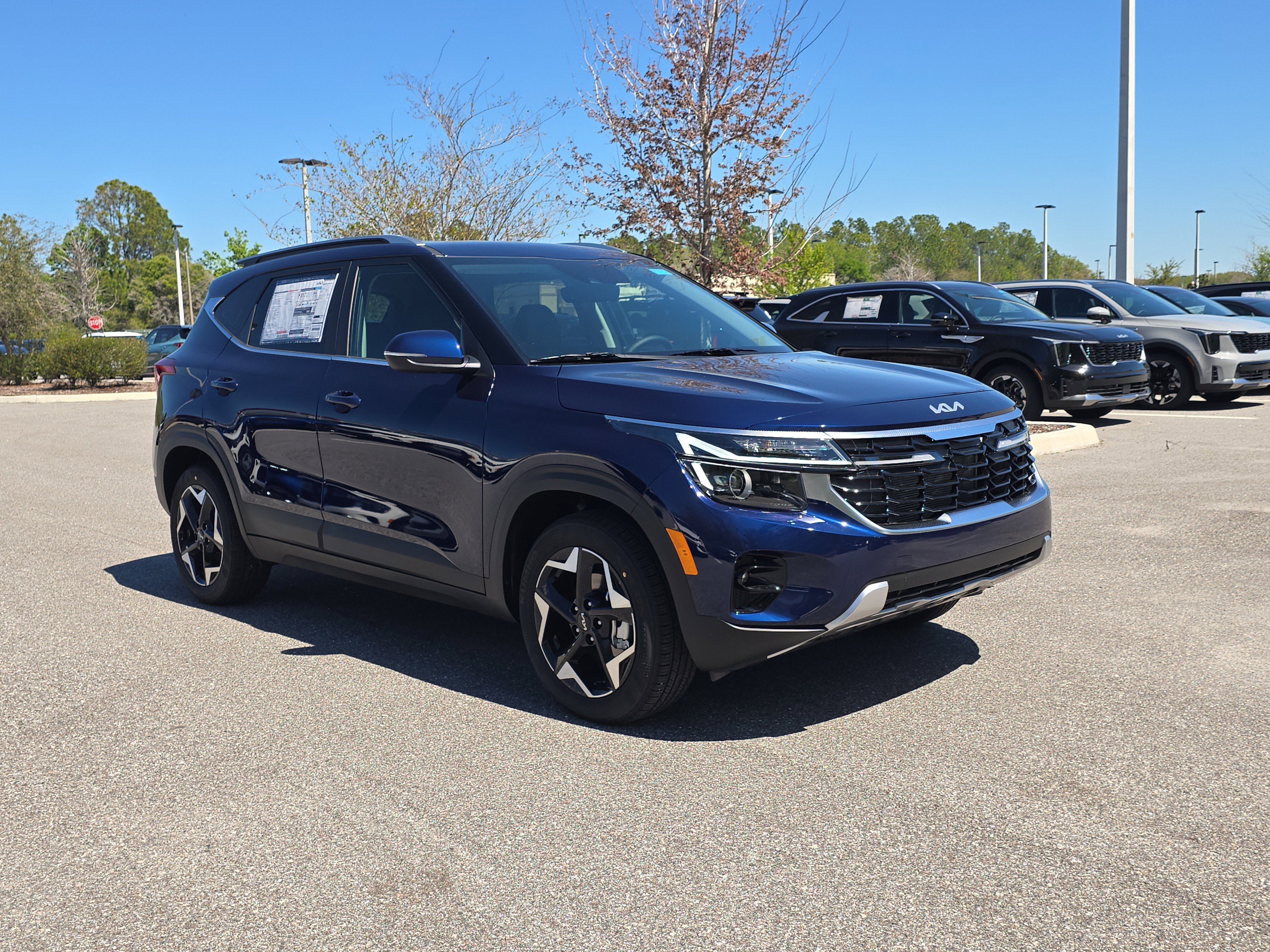 New 2026 Dark Ocean Blue Kia EX image 2
