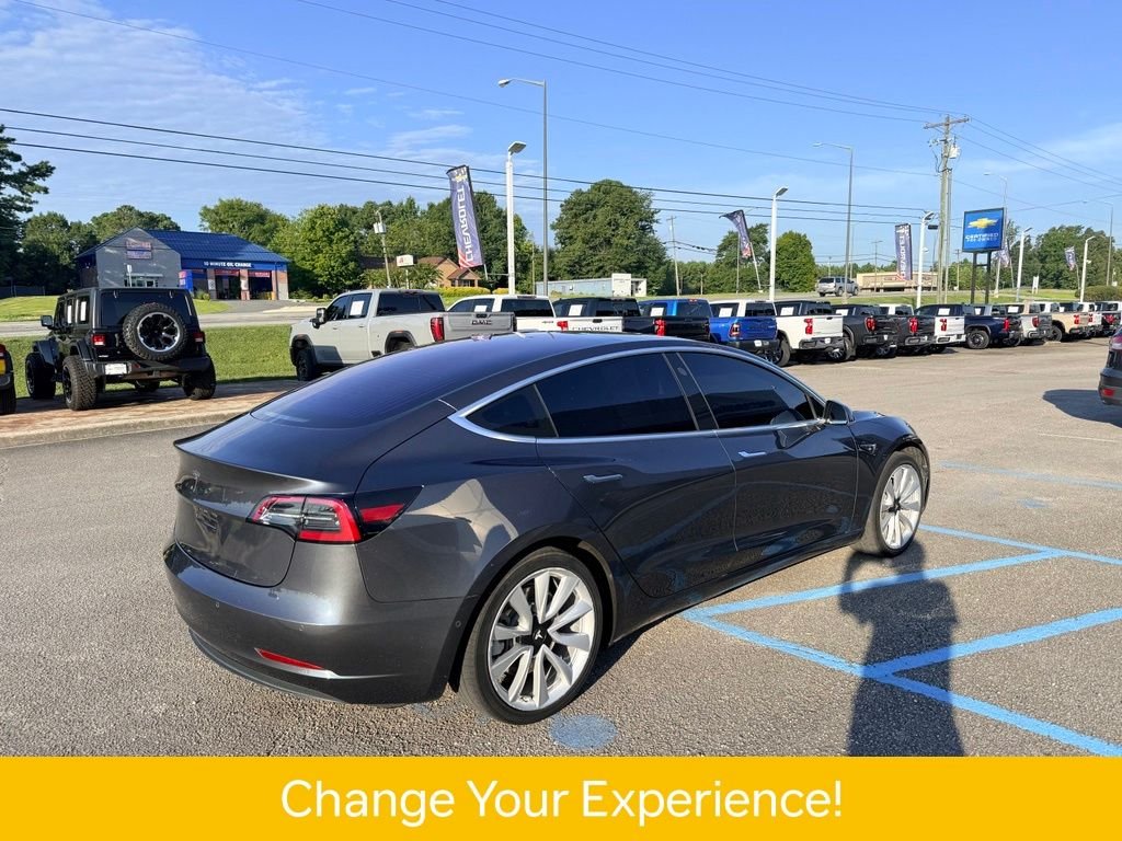 Used 2018  Tesla Long Range image 22