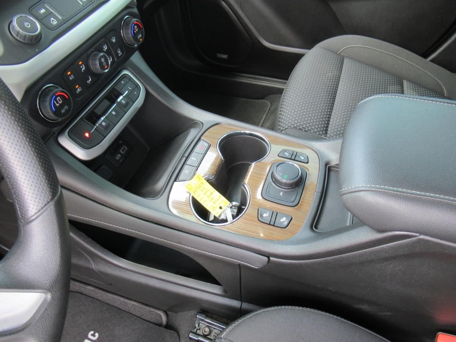 Used 2023 Black GMC SLE image 18