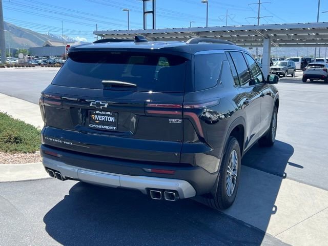 New 2026 Mosaic Black Metallic Chevrolet LT image 8