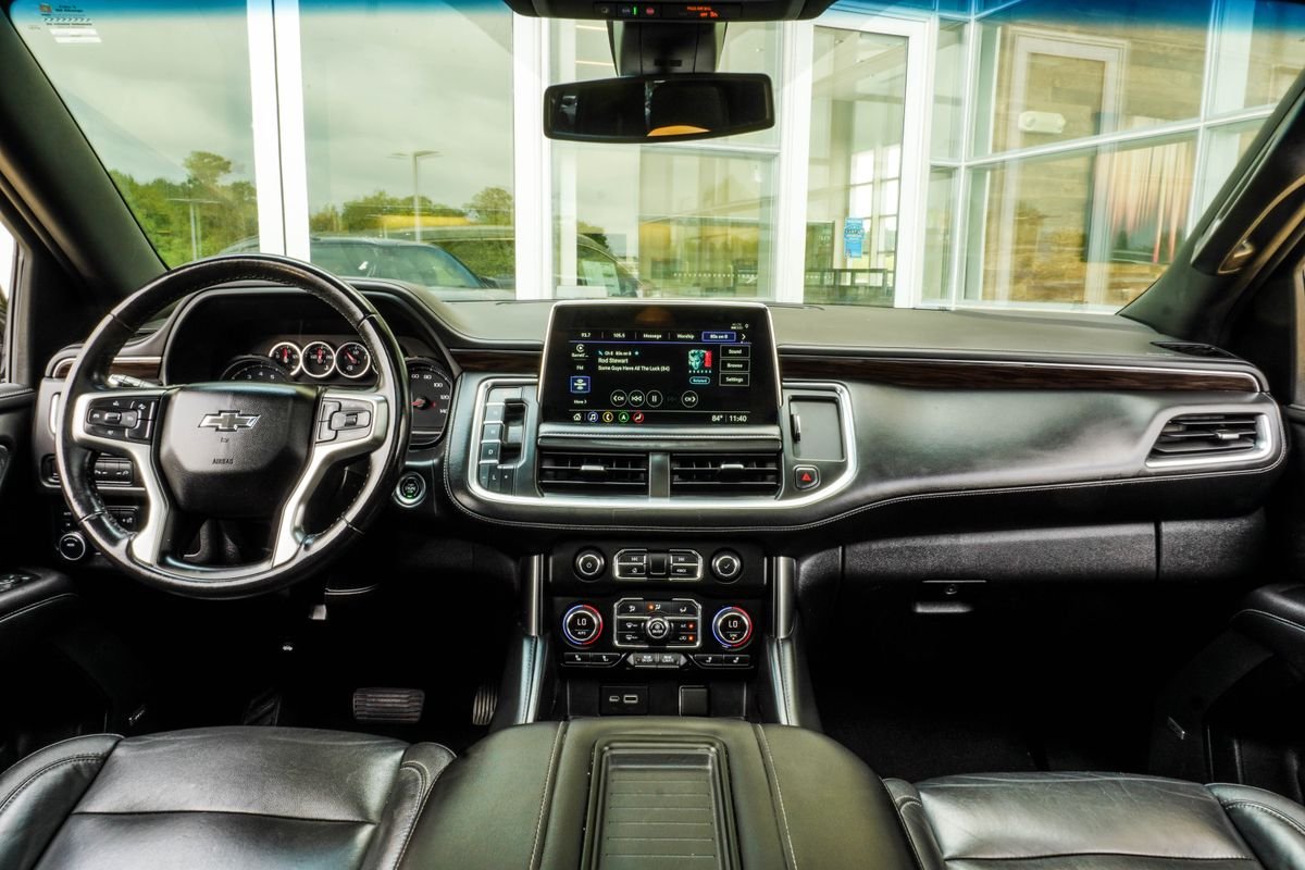 Used 2021 Black Chevrolet Z71 image 5