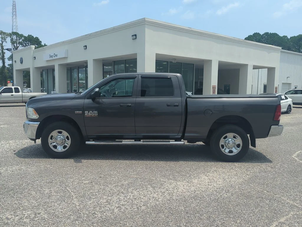 Used 2016 Gray Ram Tradesman image 4