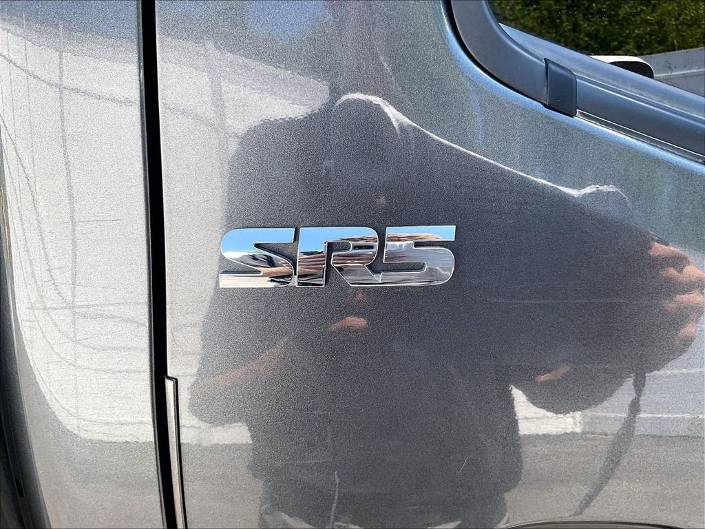 Used 2018 Magnetic Gray Metallic Toyota SR5 Double Cab 4x4 image 27