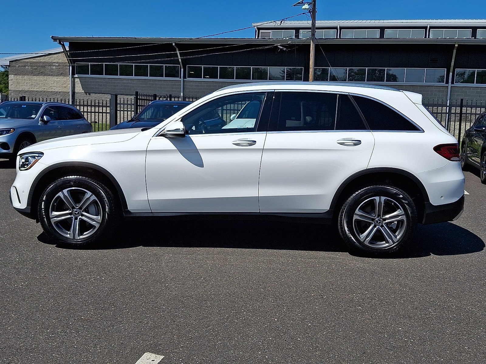 Certified Used 2022 Polar White   149 Mercedes-Benz GLC 300 image 7