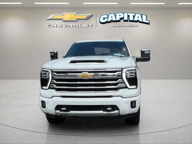 Used 2024 White Chevrolet High Country image 8