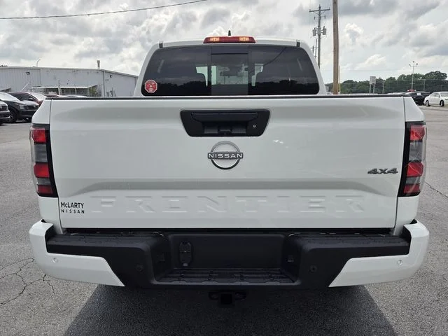New 2026 Glacier White Nissan Crew Cab SV image 4