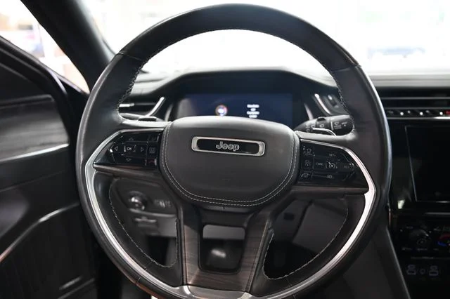 Used 2022 Gray Jeep Overland image 27