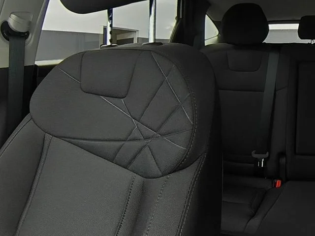 New 2026 White Hyundai SEL image 40