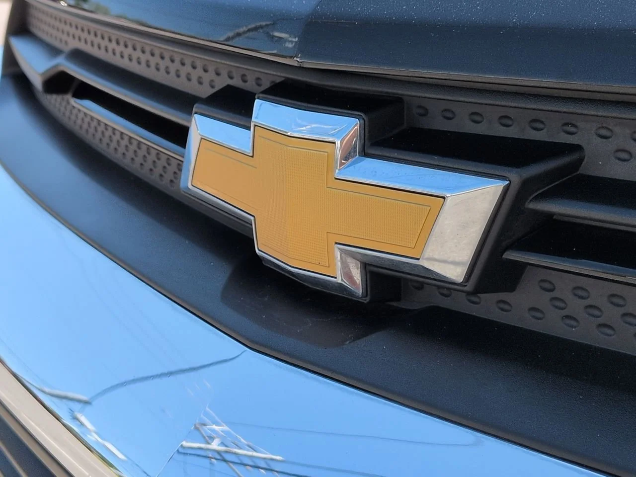 Used 2023 Mosaic Black Metallic Chevrolet LT image 29
