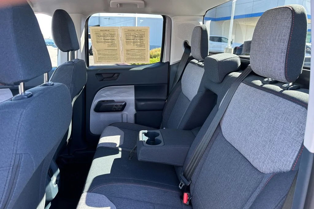 Used 2024 Silver Ford XLT image 26