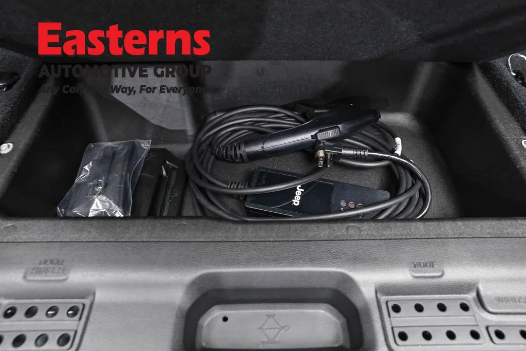 Used 2024 Gray Jeep Sport S 4xe image 9