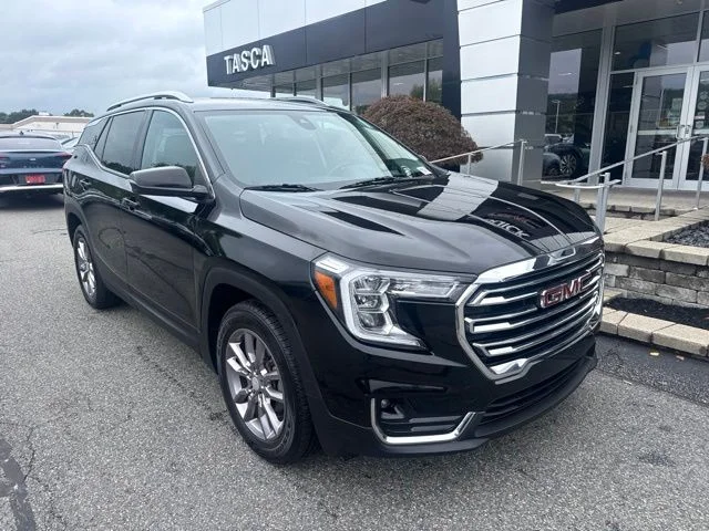 Used 2023 Black GMC SLT image 1