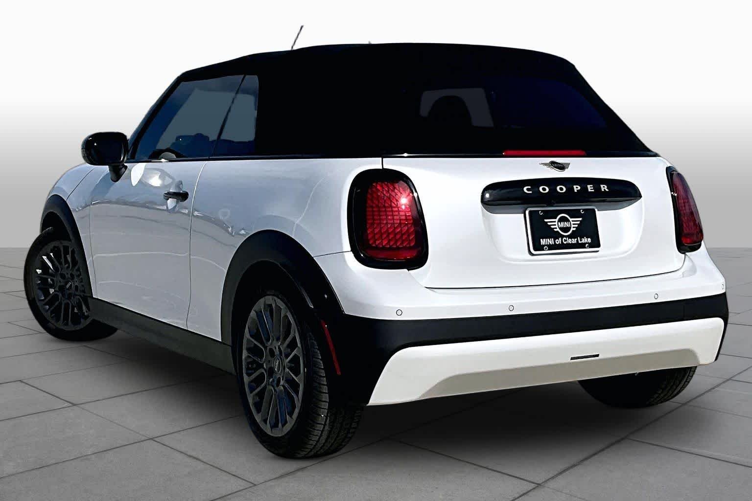 New 2027 Nanuq White Metallic MINI Signature Plus image 11