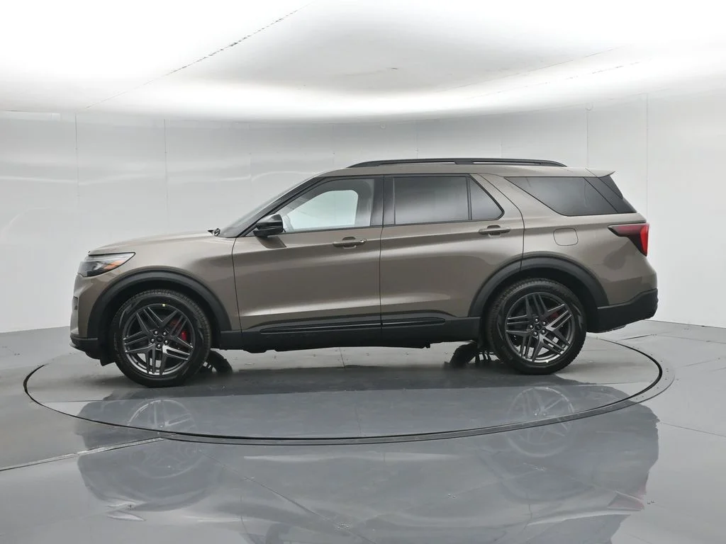 New 2026 Gray Ford ST image 29