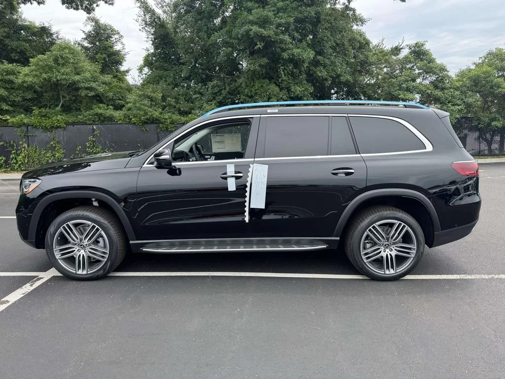 New 2026 Black Mercedes-Benz GLS 450 image 11