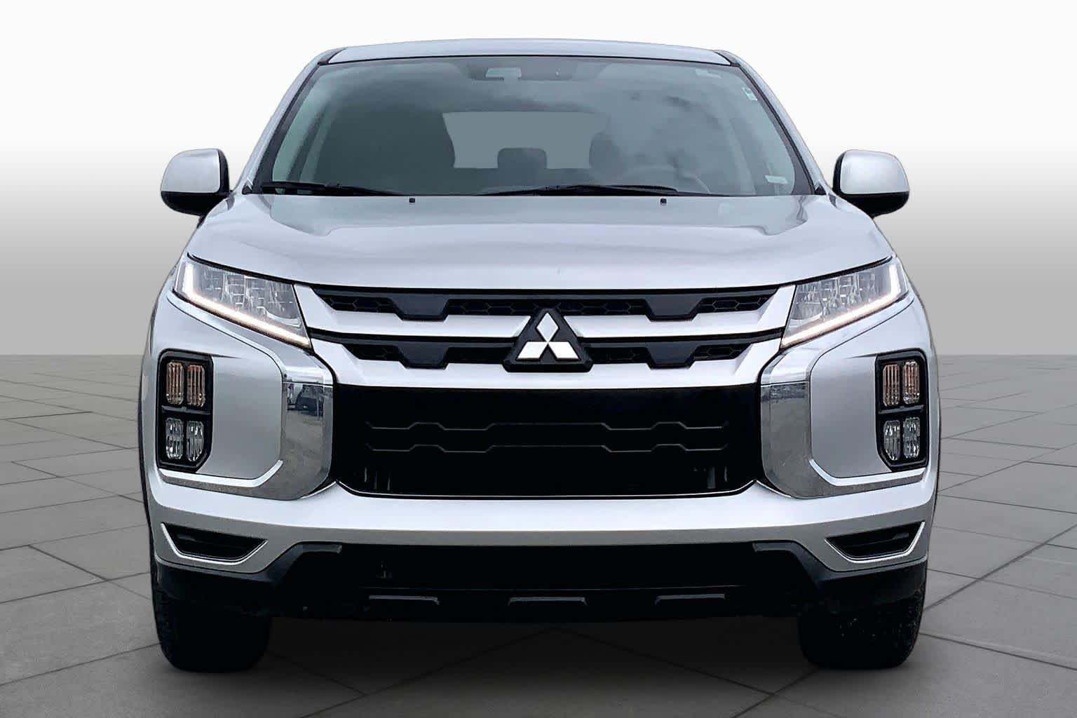 Used 2024 Alloy Silver Metallic Mitsubishi ES image 4