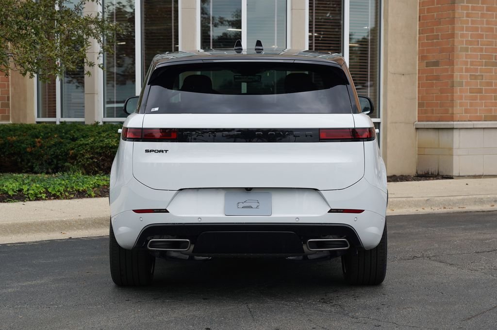 New 2026 Fuji White Land Rover Dynamic SE image 5