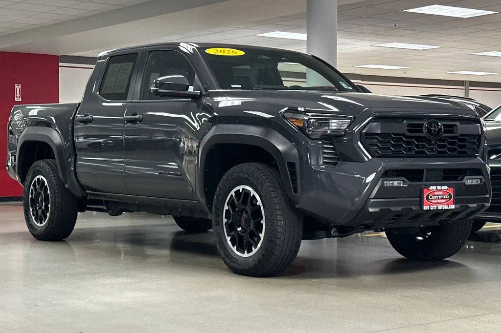 Certified Used 2026  Toyota TRD Off-Road image 2